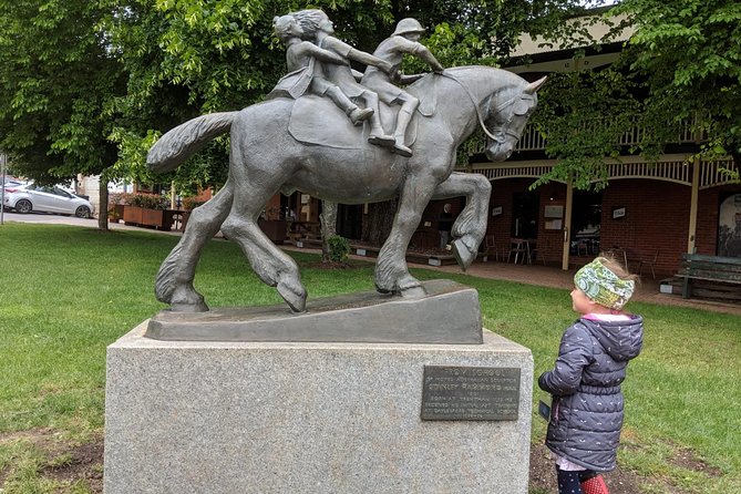 Alices Journeys Walking Tours of Daylesford 2.30pmFRI 11.30amSAT - Stop 1: the visitor centre that helps you get oriented