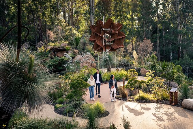 Dandenong Ranges Private Day Tour - Alfred Nicholas Memorial Gardens in Sherbrooke: Japanese lake calm and big photo angles
