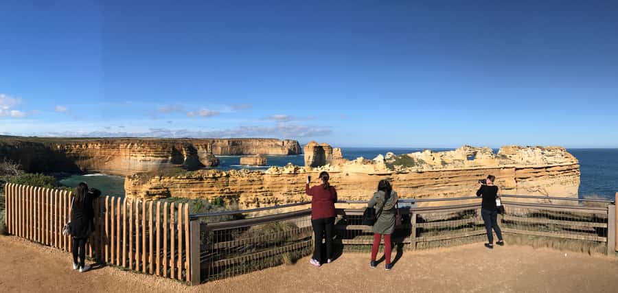 From Melbourne: Great Ocean Road Boutique Tour in Reverse - Loch Ard Gorge: shipwreck stories plus beach photo time