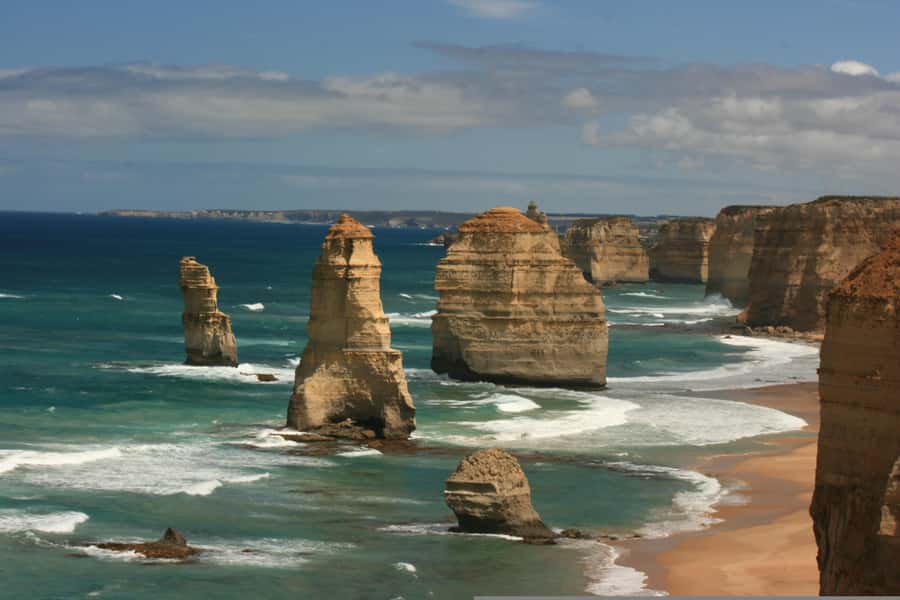 Great Ocean Road Lux Tour Max 11 Hotel Pickup - Loch Ard Gorge: shipwreck story plus cliff-and-bay views