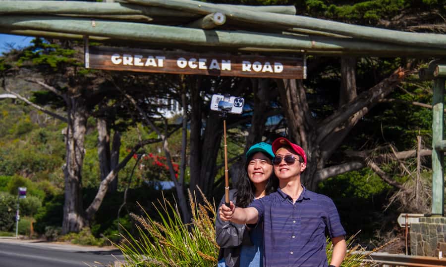 Great Ocean Road Tour w/ Deluxe Minibus & Top-Rated Guide - Port Campbell National Park: Twelve Apostles time you can actually use
