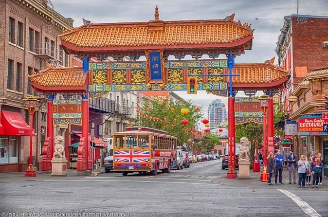Historical Victoria Walking Tour - Guides and storytelling: what to expect from the delivery