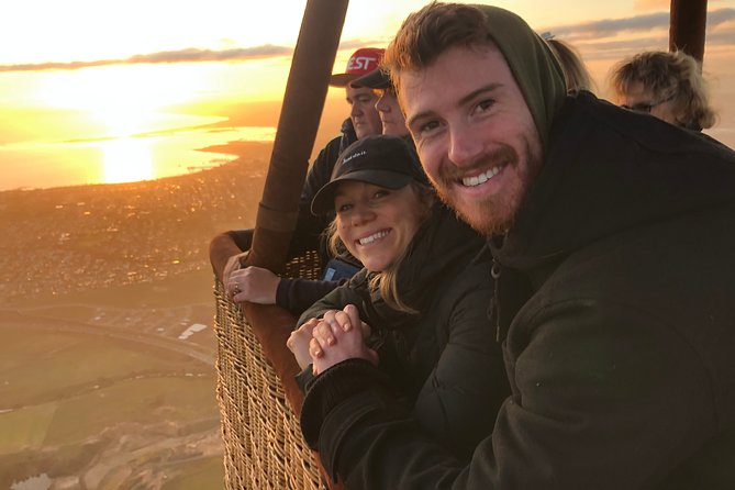 Hot Air Balloon Flights Geelong (The Great Ocean) + Breakfast - Getting to launch without stress: the Rydges pick-up plan