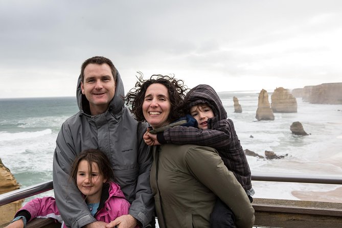Lux Great Ocean Road Tour Reverse - Max 11 Hotel Pickup - Apollo Bay lunch break: plan your own meal