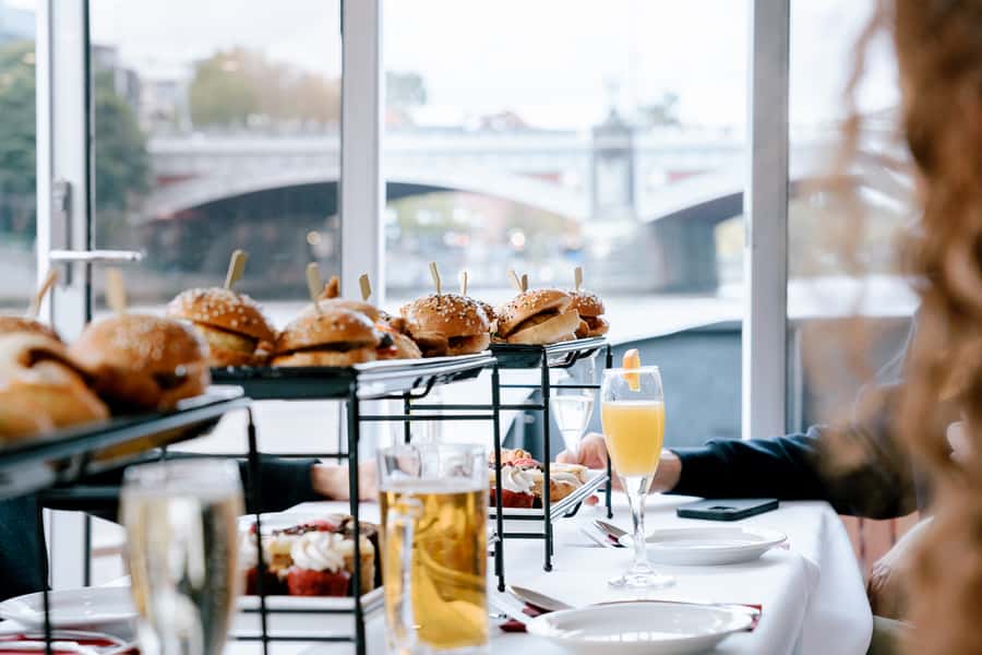 Melbourne: 2-Hour Bottomless Brunch Cruise - Sweet and Savoury Bites Served Mid-Cruise