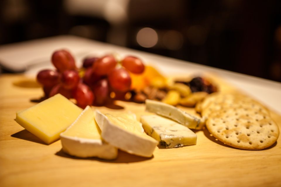 Melbourne: 4-Course Dinner Cruise with Drinks - Should you book this Melbourne Yarra dinner cruise?