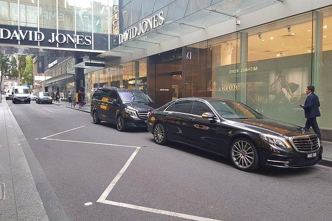 Melbourne Airport Arrival Or Departure Luxury Car Transfers - Picking Your Destination Zone: Why Melbourne’s Suburbs Change Your Time