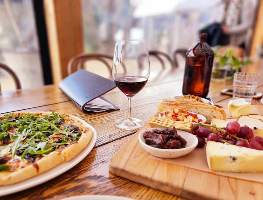 Melbourne: Boutique Phillip Island Wine, Dine & Penguin Tour - Penguin Parade at sunset: the main event, the crowd factor, and how to enjoy it