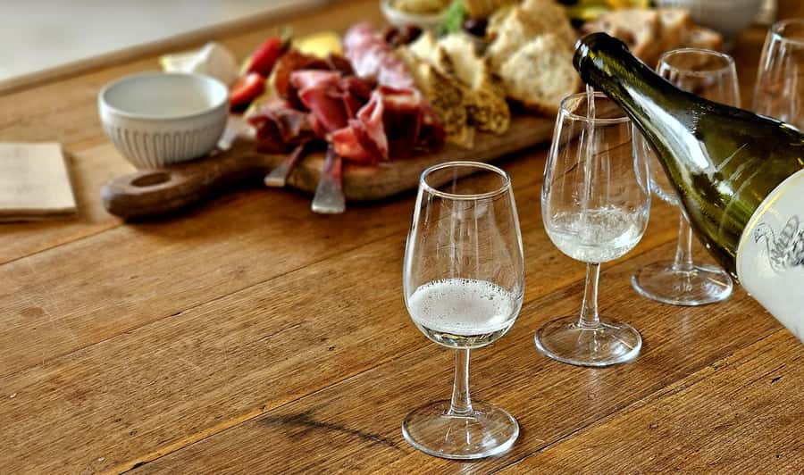 Melbourne: Boutique Phillip Island Wine, Dine & Penguin Tour - San Remo’s gateway to the Bass Coast: a quick stop with good payoff