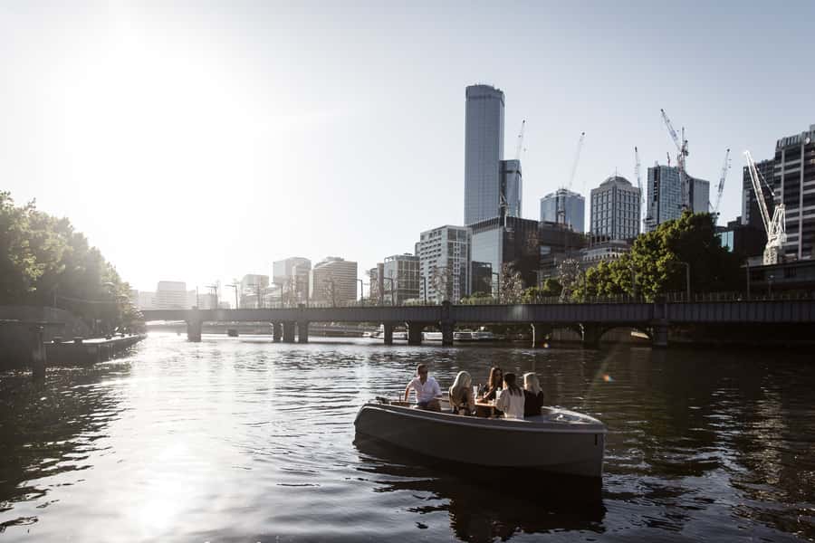 Melbourne: Electric Picnic Boat Rental on the Yarra River - Getting Behind the Wheel: How Simple It Feels