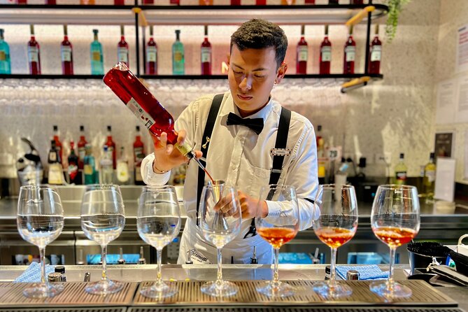 Melbourne Food Tour with 8+ Food Tastings in Hidden Laneways - Degraves Street and the Laneway Maze: Where Melbourne Turns Into a Walking Food Map