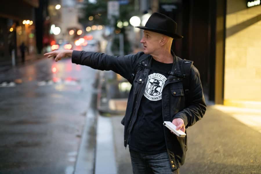 Melbourne: Gangsters, Brothels and Lolly Shops Tour - Lanes, Humor, and Interaction: How Michael Shelford Changes the Tone