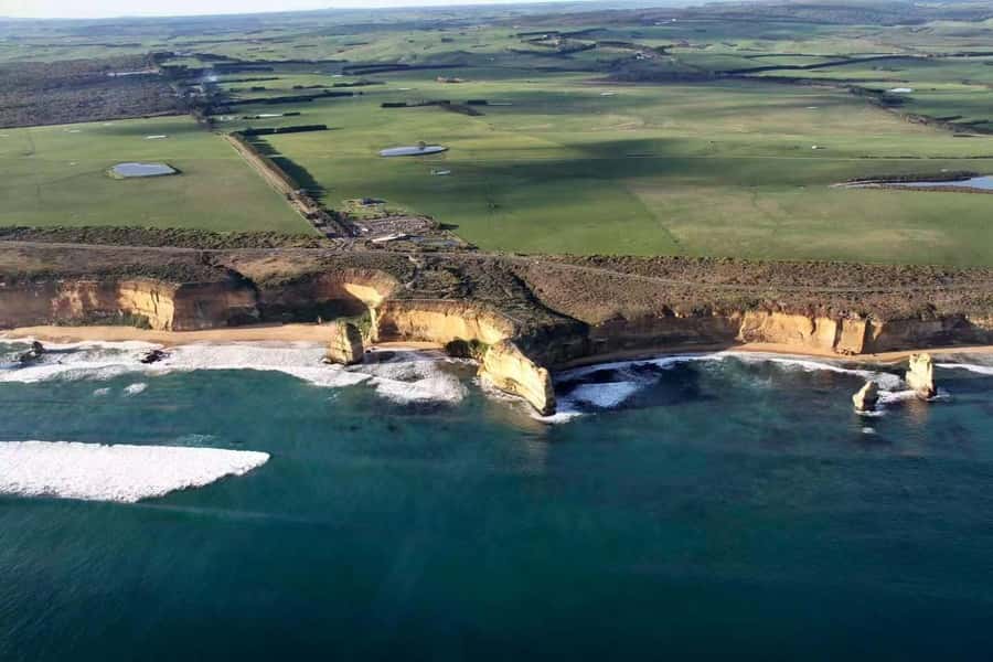 Melbourne: Great Ocean Road Max Highlights & London Bridge - Memorial Arch and Lorne: quick stops that actually matter
