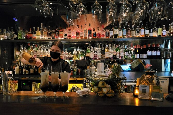 Melbourne: Hidden Bar and Cocktail Tour - Finger Food or Pizza: The Included Bite That Helps More Than You Think