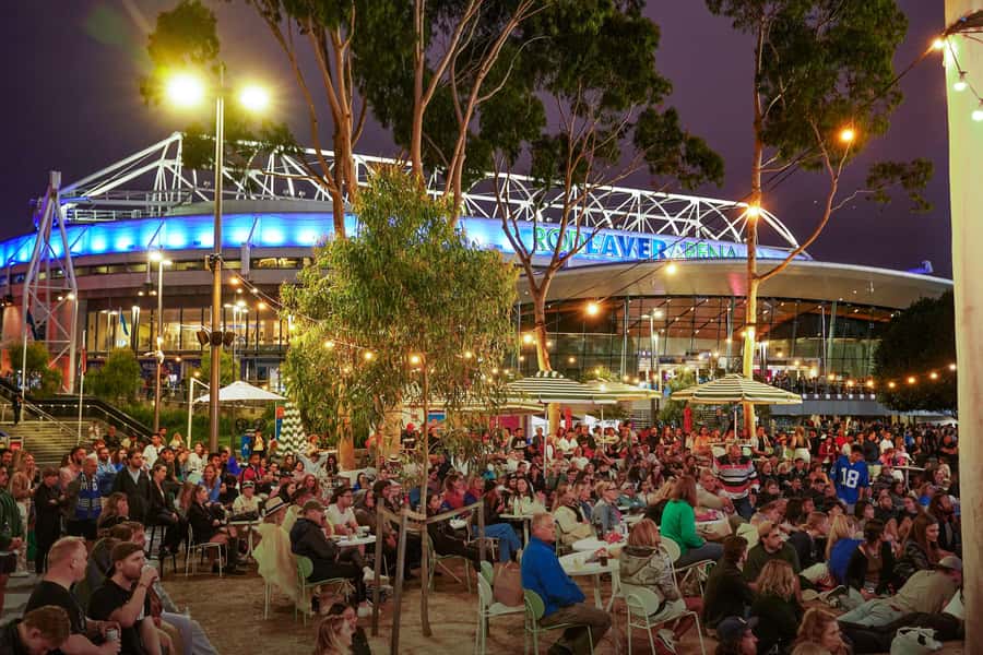 Melbourne Park Tennis Sporting Experience - Who should book this Melbourne Park tennis-to-MCG experience
