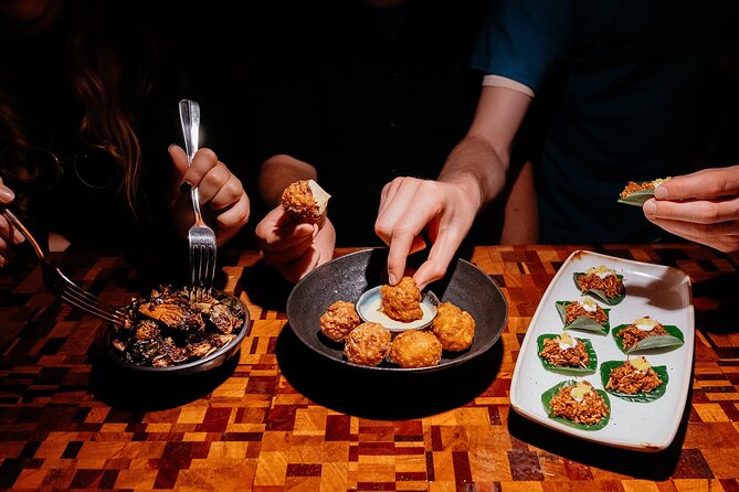 Melbourne: Progressive Dinner Tour - Chinatown, Laneways & Drink - Federation Square dessert finish: end central, end sweet