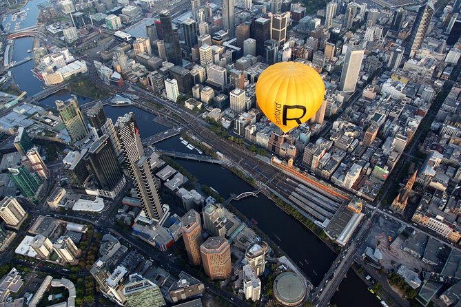 Melbourne Sunrise Hot Air Balloon Ride with GoPro Photos - Landing, Packing Away, and the Breakfast at Pullman