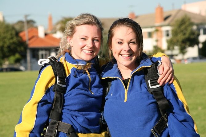 Melbourne: Tandem Skydive Experience over St. Kilda Beach - Canopy time (5 to 7 minutes) and the option to steer