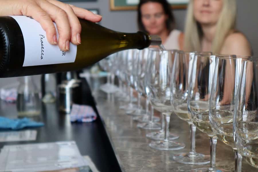 Melbourne: Yarra Valley Half-Day Wine Tour - Stop 1: Helen & Joey Estate for Coldstream panoramic Pinot Noir and Chardonnay