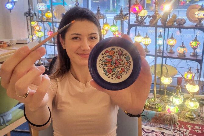 Paint and Sip Classes Melbourne: Ceramic Plates & Bowls - Price and value at $49.49 per person