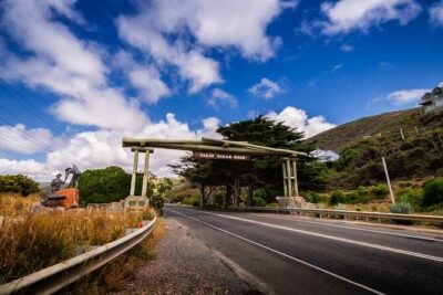 Premium Great Ocean Road Tour IN A Relaxed Way IN Premium Coach - The Colac breakfast stop: a quick country reset
