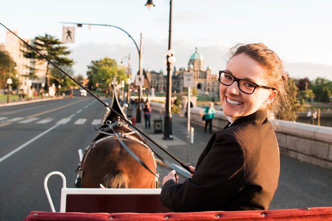 Salish Sea Horse-Drawn Carriage Tour of Victoria - Getting the most from your guide: conversation control and photo pauses