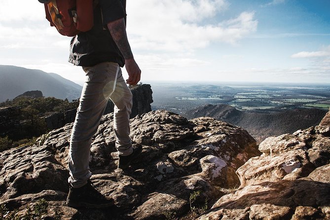 Small Group (8 ppl ) - Grampians Hiking Day Tour from Melbourne - Snacks, coffee breaks, and the lunch reality