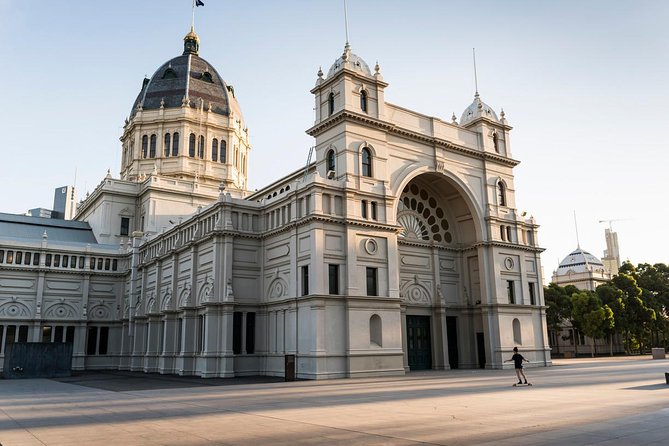 Small-Group Melbourne Sightseeing Tour with Beach Boxes - Victoria Market: Melbourne’s classic morning stop