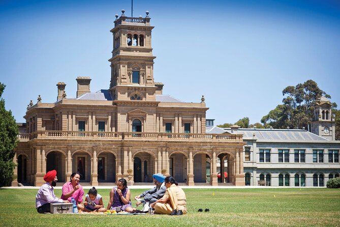 Werribee Zoo & Werribee Mansion Tour - Timing and group size: the day’s pace you can expect