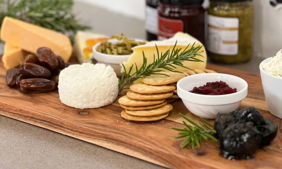 Yarra Valley Full Day Grazing Tour: Gin, Wine, Pizza, Cheese - Comfort and group size: why max 24 matters