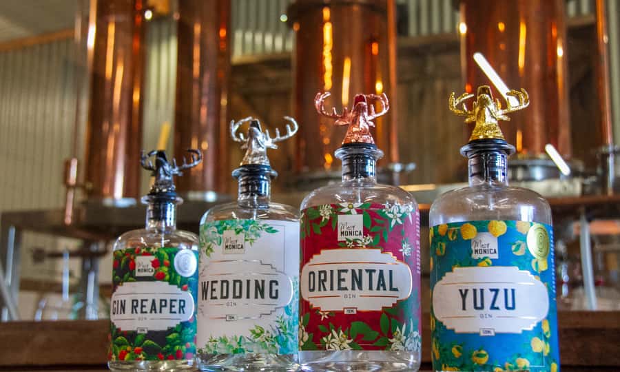 Yarra Valley Full Day Grazing Tour: Gin, Wine, Pizza, Cheese - What the included audio guide really gives you