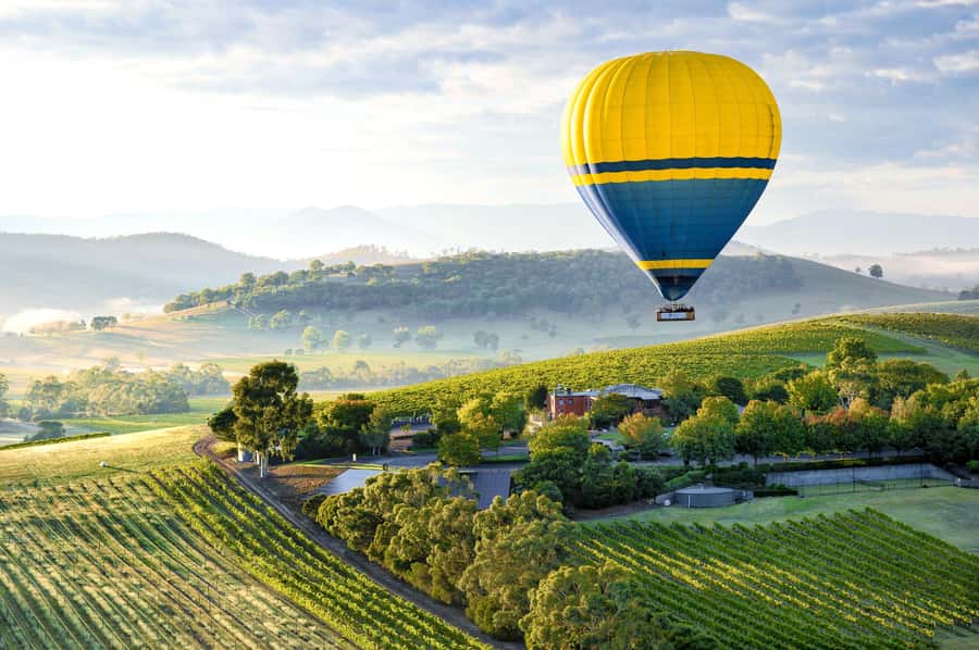 Yarra Valley: Hot Air Balloon Flight & Buffet Breakfast - Who should book this Yarra Valley balloon experience